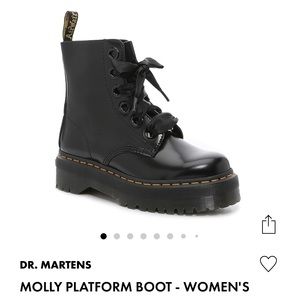 Dr. Martens Molly platform boot New in box size 10. Comes with 2 pairs of laces